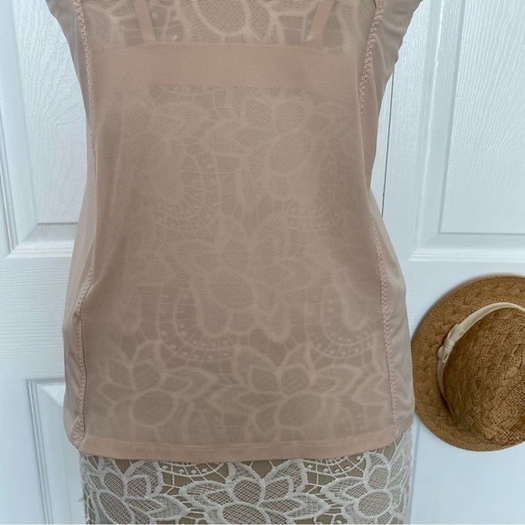 ATHLETA tank top dust pink build in bra support top size Medium - Picture 6 of 11